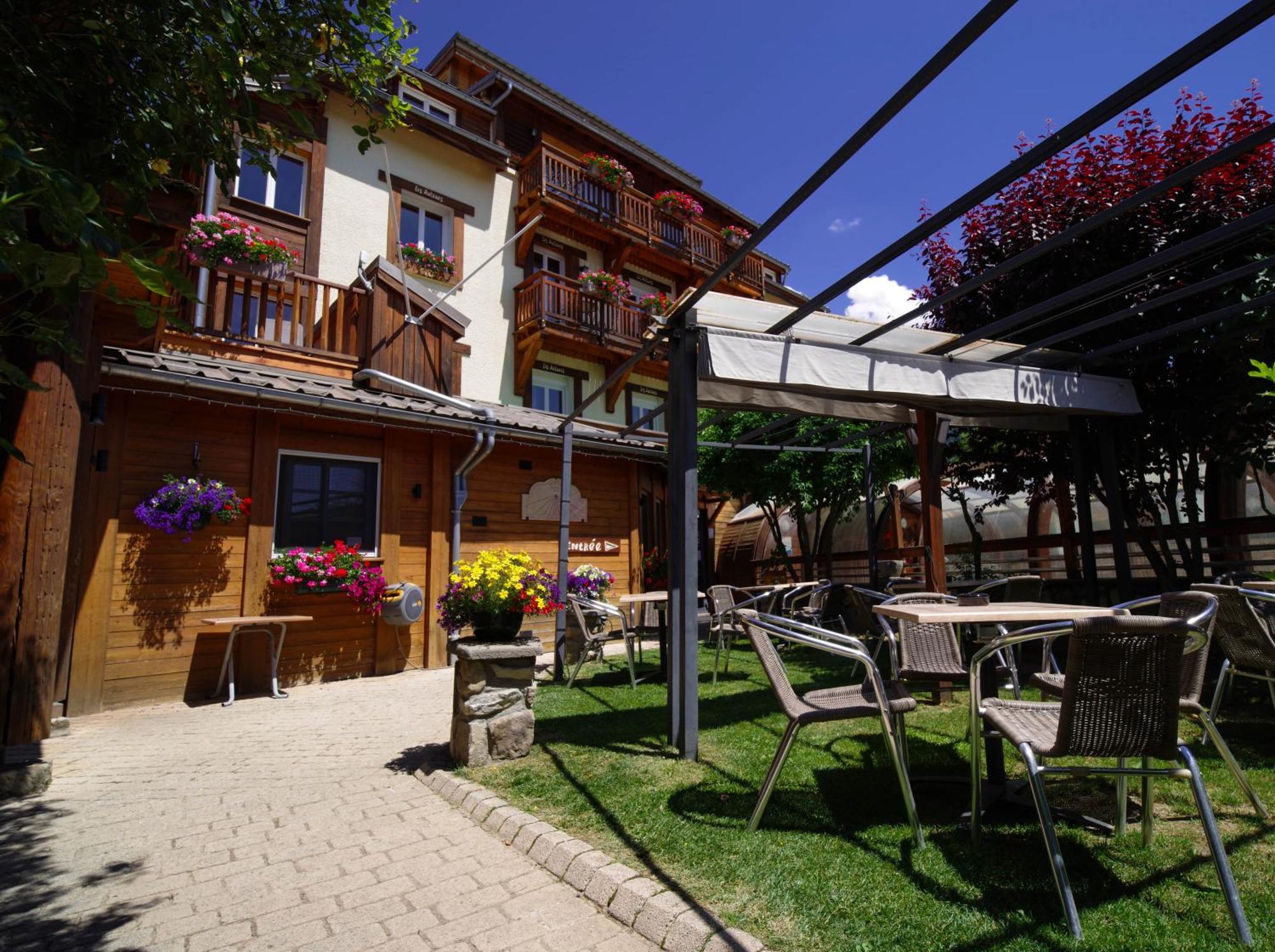 אנסל Hotel Les Autanes Spa-Balneotherapie & Restaurant מראה חיצוני תמונה