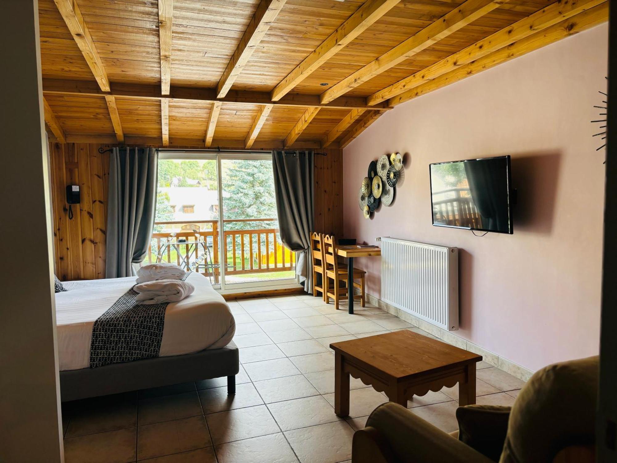 אנסל Hotel Les Autanes Spa-Balneotherapie & Restaurant מראה חיצוני תמונה